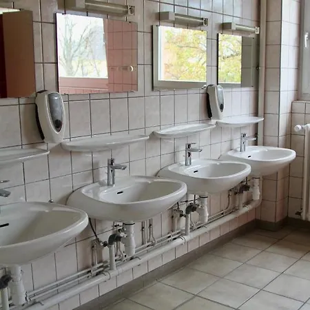 Vandrerhjem Auberge De Jeunesse *